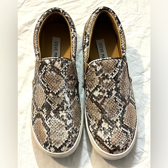 Steve Madden Snake Print Slip-On Sneakers Women’s Size 5 - Picture 1 of 7